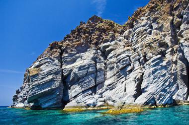 Nisyros - skalnaté pobřeží